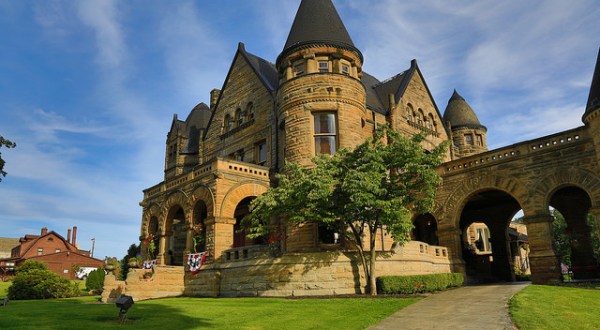 Here Are 15 Castles You Might Not Have Noticed Hiding In Pennsylvania