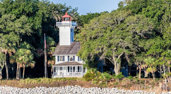 These 11 Amazing Lighthouses In South Carolina Are A Must See