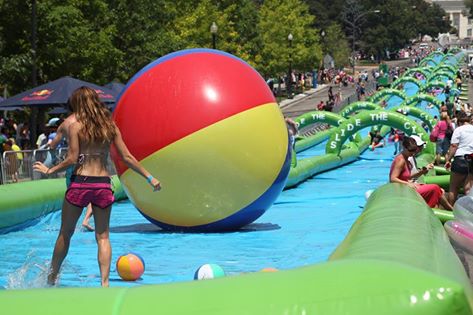 This 1,000 Foot Traveling Slip N’ Slide Is Coming To Ohio… And It’s Amazing