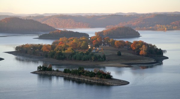 These 11 Gorgeous Lakes In Kentucky Are Demanding Your Attention This Summer