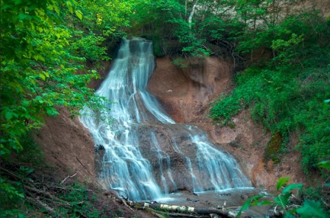 5 Waterfalls In Nebraska That Will Absolutely Take Your Breath Away