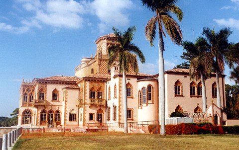 Everyone Should Visit These 10 Houses In Florida For Their Unbelievable Pasts