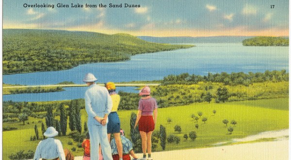 13 Vintage Michigan Postcards That Will Leave You Feeling Nostalgic