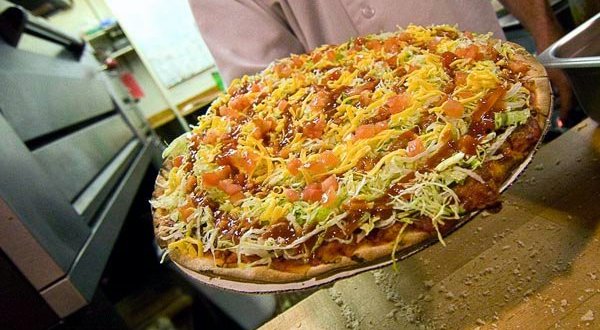 These 15 Pizza Joints In Michigan Will Make Your Taste Buds Go Crazy
