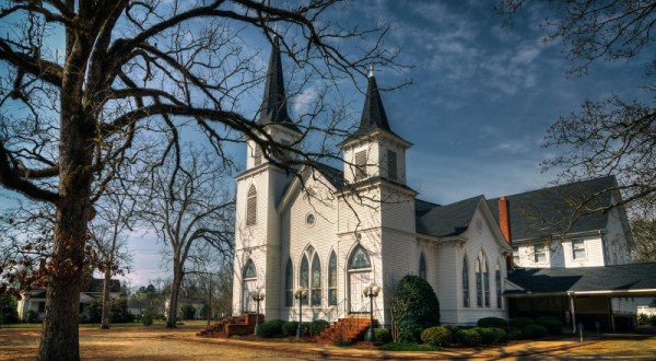 9 of the Most Beautiful Churches in Georgia