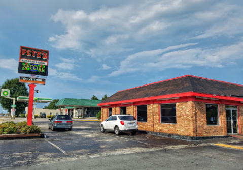 10 Burger Joints In North Carolina That'll Truly Treat Your Tastebuds