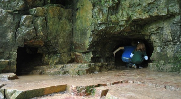 Going Into These 10 Caves In Wisconsin Is Like Entering Another World