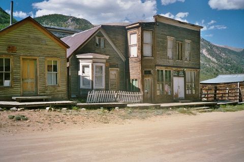 Visit These 5 Creepy Ghost Towns In Colorado At Your Own Risk