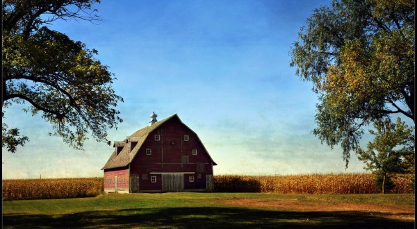Here Are 12 More Beautiful Old Barns In Iowa