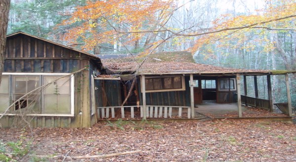 Visit These 7 Creepy Ghost Towns In Tennessee At Your Own Risk