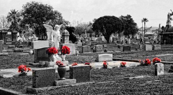 11 Photos Of A Disturbing Cemetery In Texas That Will Give You Goosebumps