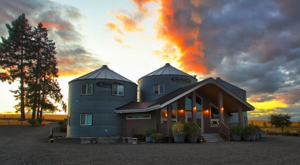These 12 Unique Places To Stay In Oregon Will Give You An Unforgettable Experience