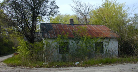 Visit These 5 Creepy Ghost Towns In South Carolina At Your Own Risk