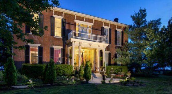 These 10 Haunted Hotels In Kentucky Will Make Your Stay A Nightmare