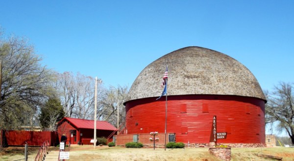 You Will Fall In Love With These 9 Beautiful Old Barns In Oklahoma