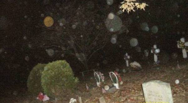 16 Disturbing Cemeteries In Kentucky That Will Give You Goosebumps