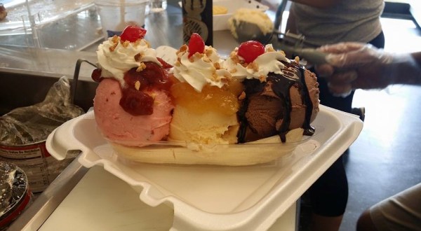 These 20 Ice Cream Shops In Illinois Will Make Your Sweet Tooth Go CRAZY
