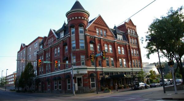 These 5 Haunted Hotels In West Virginia Will Make Your Stay A Nightmare
