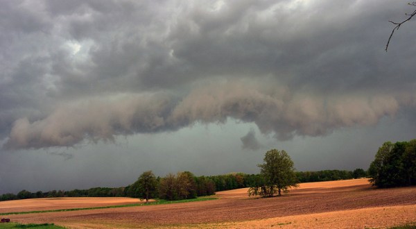 14 Breathtaking Images Of Michigan Storms