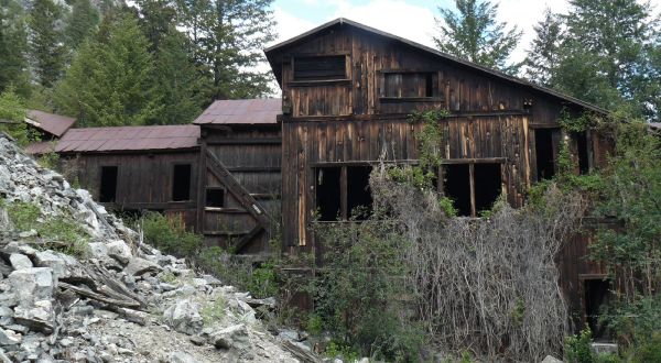 10 Abandoned Places in Washington Nature Is Reclaiming