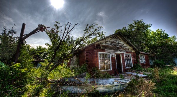 10 Abandoned Places In Oklahoma That Nature Is Reclaiming