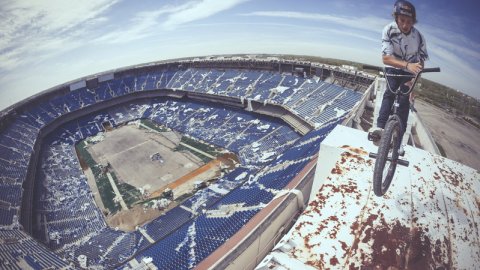 This Epic Video Invites Us to Remember The Most Important Moments In The Silverdome's History