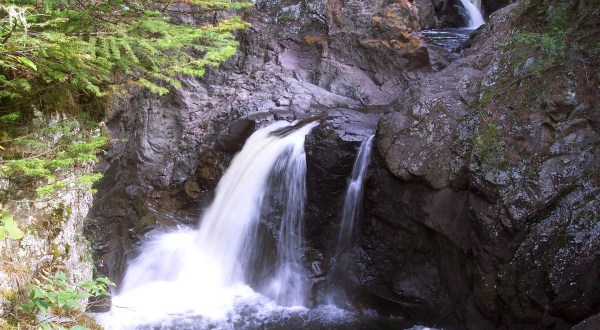 These 10 Hidden Waterfalls In Minnesota Will Take Your Breath Away