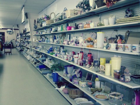 13 Must-Visit Thrift Stores And Consignment Shops In Indiana Where You’ll Find Great Deals