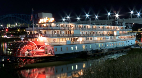 We Found A Bone Chilling Video of the Delta Queen Ghost – Watch if You Dare!