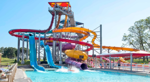 These 9 Water Parks In Missouri Are Pure Bliss For Anyone Who Goes There