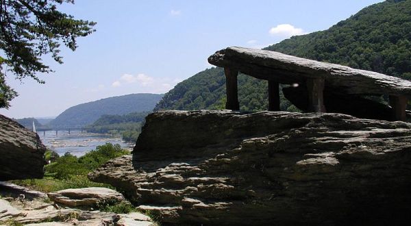 The 12 Best Places In West Virginia To Go On An Unforgettable Picnic