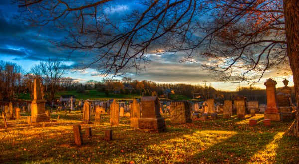 These 13 Beautifully Haunting Cemeteries In New Jersey Will Give You Goosebumps