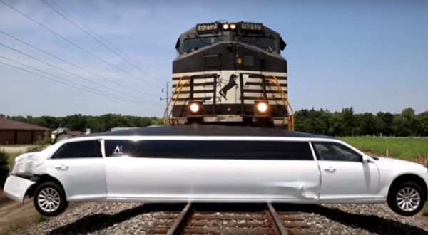 The Terrifying Moment A Limo Was Trapped On Train Tracks In Indiana