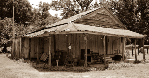 Visit These 8 Creepy Ghost Towns In Mississippi At Your Own Risk