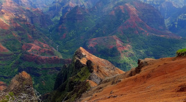 These 16 State Parks In Hawaii Will Knock Your Socks Off