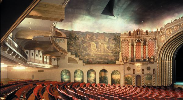 These 8 Theatres In Arizona Will Give You An Unforgettable Viewing Experience