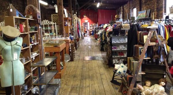 You Can Find Amazing Antiques At These 10 Places In Pennsylvania