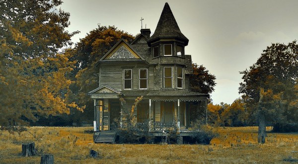 12 Creepy Houses in Texas That Could Be Haunted