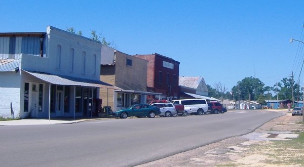 Most People Don’t Know These 12 Super Tiny Towns In Mississippi Exist