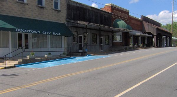 Most People Don’t Know These 10 Super Tiny Towns In Tennessee Exist
