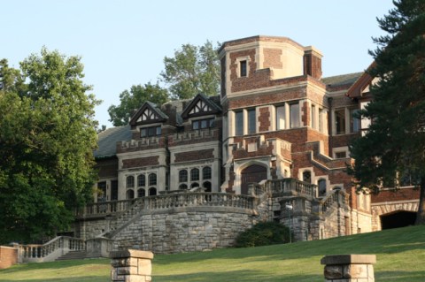 12 Creepy Houses in Missouri That Could Be Haunted
