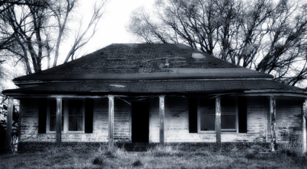 11 Creepy Houses In Mississippi That Could Be Haunted