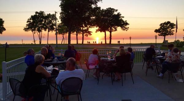 These 10 Restaurants In Michigan Have Jaw-Dropping Views While You Eat