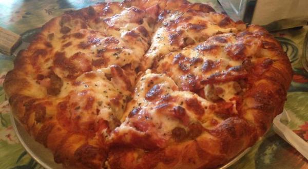 These 10 Pizza Places In Oklahoma Are So Good That Your Mouth May Explode