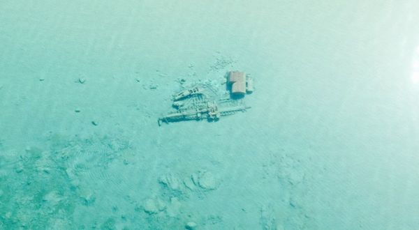 These Amazing Shipwrecks Are Hiding In Plain Sight In Lake Michigan