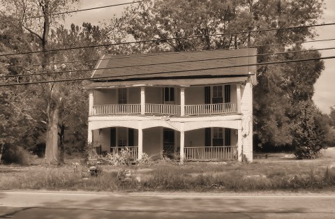 These 10 Haunted Houses In Georgia Will Terrify You In The Best Way