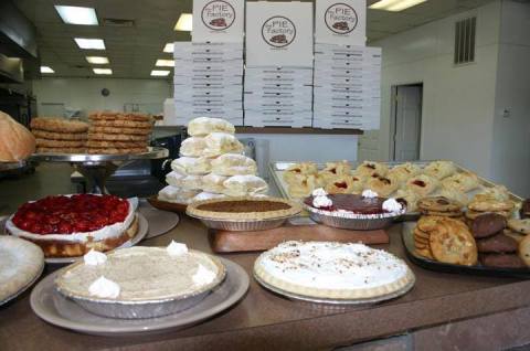 10 Places In Ohio Where You Can Get The Most Mouthwatering Pie