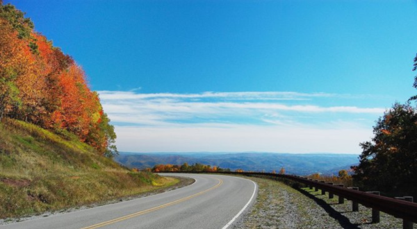 Take These 8 Country Roads In West Virginia For An Unforgettable Scenic Drive