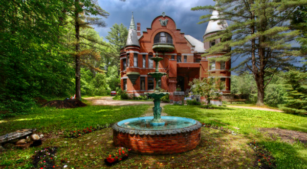Most People Don’t Know These 14 Castles Are Hiding In Vermont
