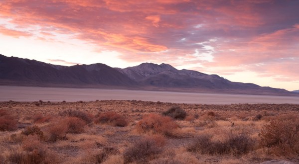 Here Are The 12 Most Incredible Natural Wonders In Nevada